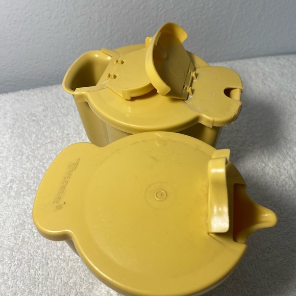 Tupperware Yellow Storage Containers - Picture 4 of 8